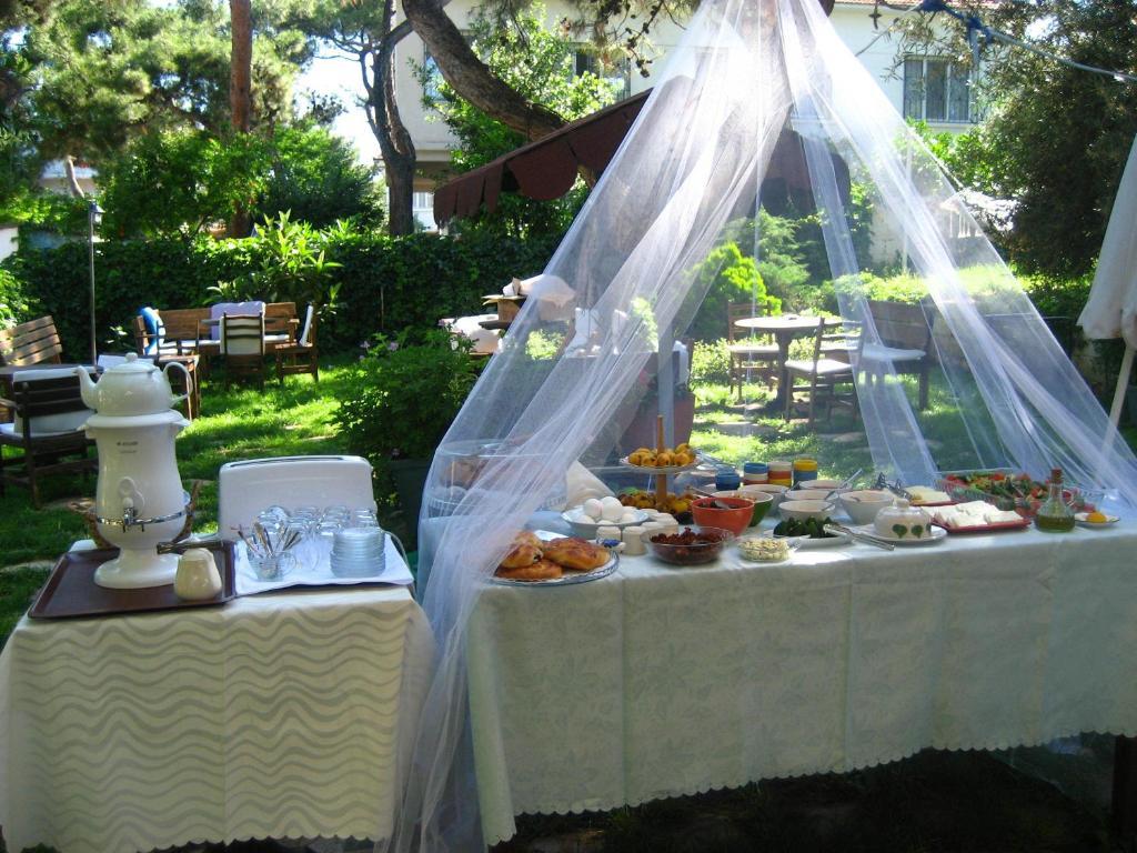 Mavi Pension Hotel Ayvalı Eksteriør billede