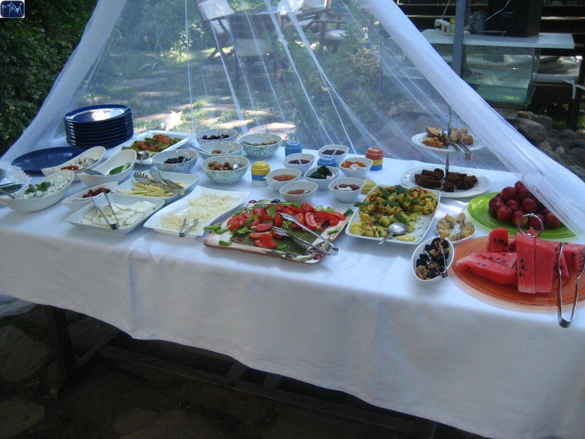 Mavi Pension Hotel Ayvalı Eksteriør billede