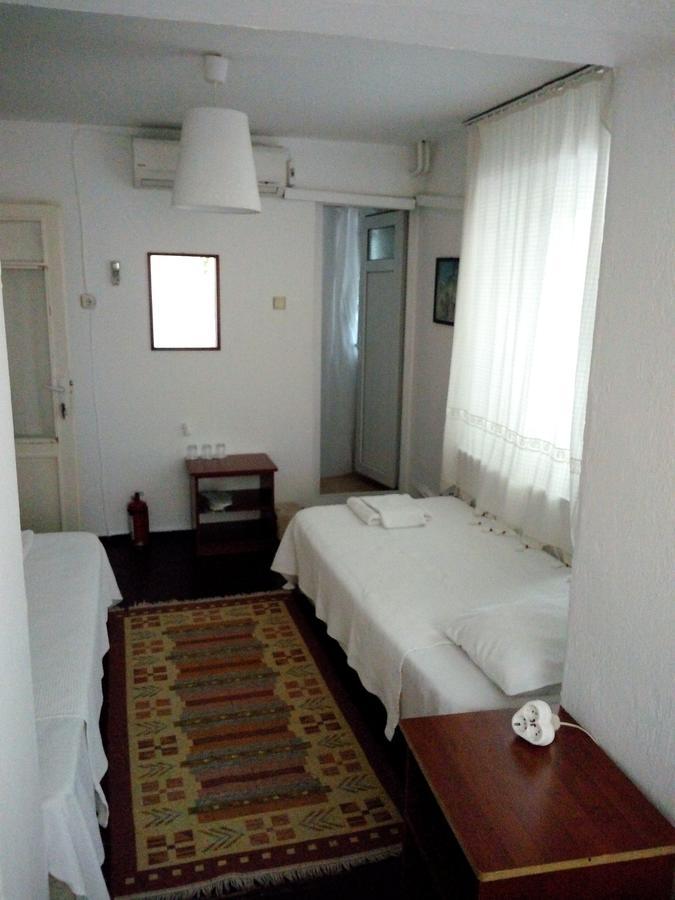 Mavi Pension Hotel Ayvalı Eksteriør billede