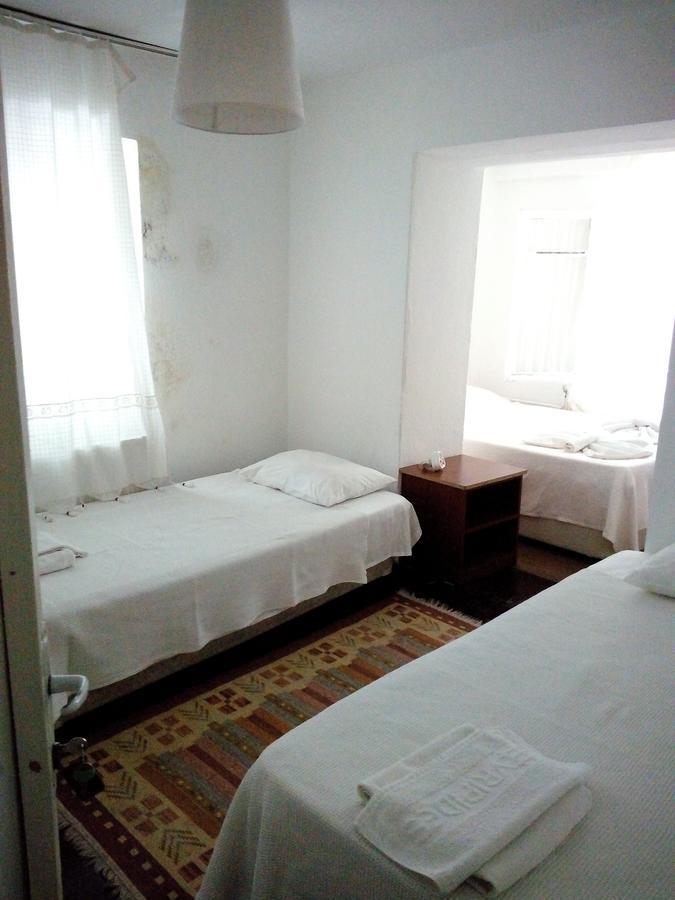 Mavi Pension Hotel Ayvalı Eksteriør billede